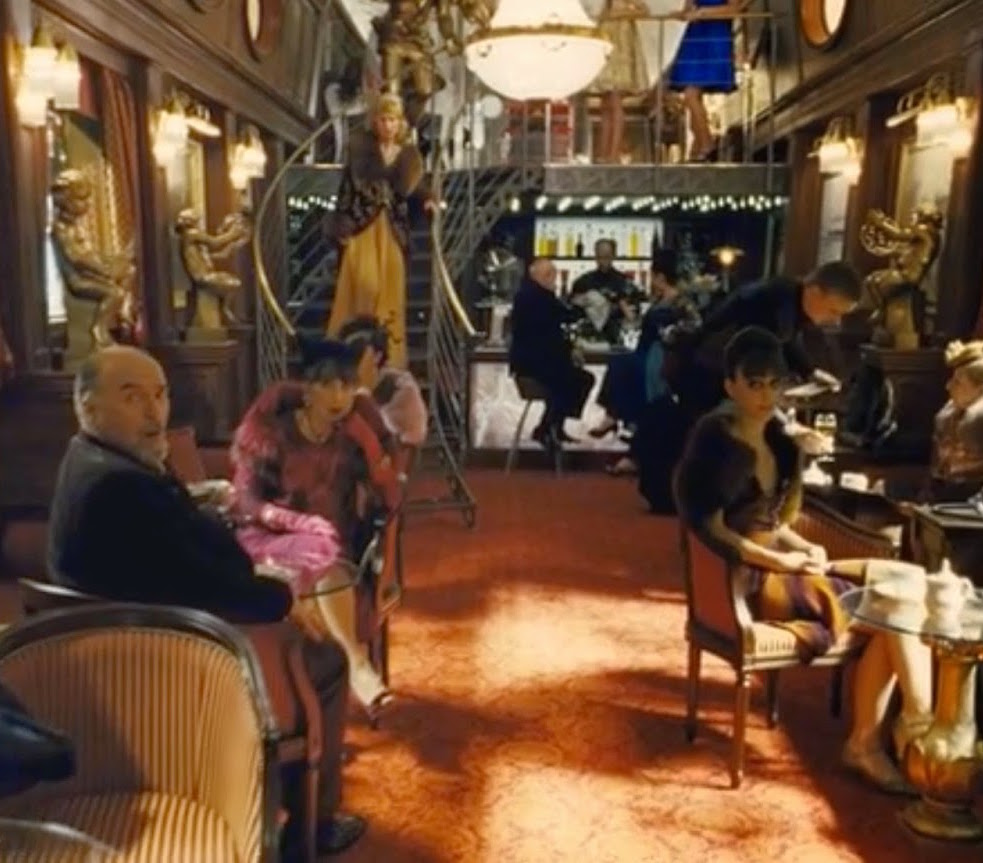 The bourgeoisie paradise in Snowpiercer.